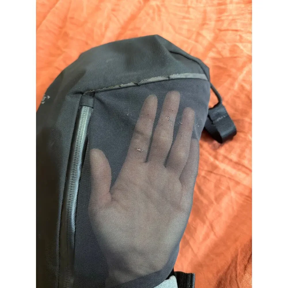 Lululemon More Miles Active Backpack 17L Black